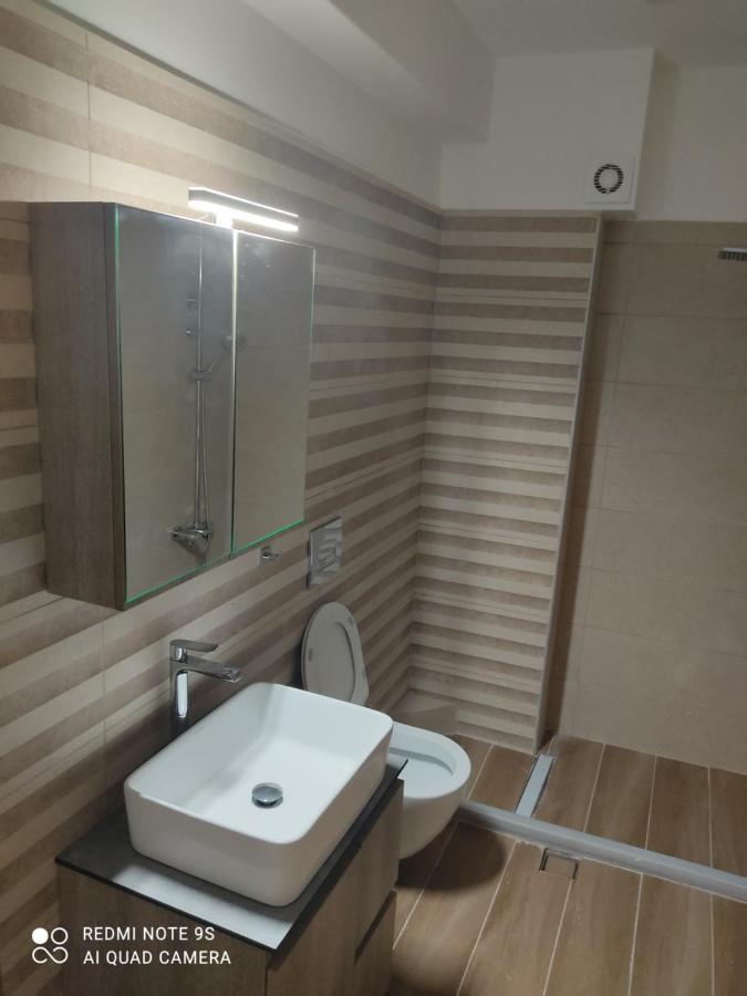 Blue Rose Luxury And Comfort Apartment At The Centre Of Preveza Exterior foto